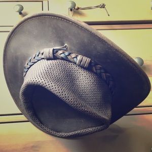 Minnetonka Fold Up Airflow Outback Leather Hat Sm